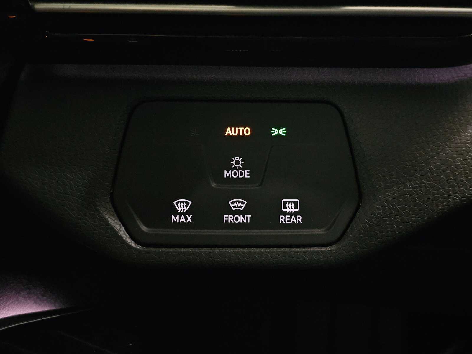 Used 2023 Volkswagen ID.4 Pro AWD/4WD image 31