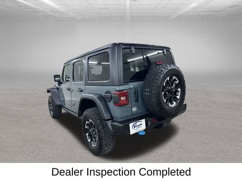 Used 2025 Jeep Wrangler Unlimited Rubicon 4xe w/ Safety Group AWD/4WD image 9