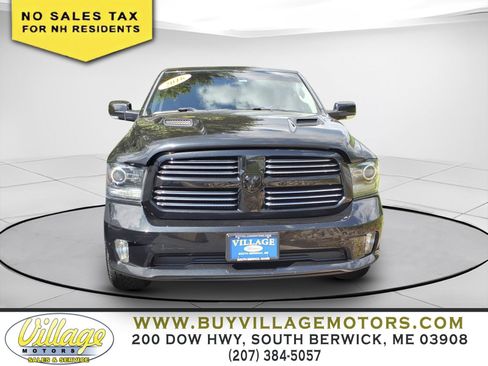 Used 2016 RAM 1500 Sport w/ Black Ram 1500 Sport Group AWD/4WD image 2