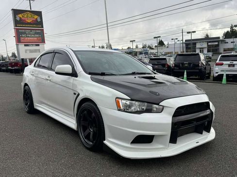 Used 2012 Mitsubishi Lancer Evolution GSR image 11