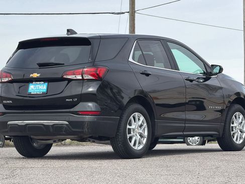 Used 2024 Chevrolet Equinox LT AWD/4WD image 2