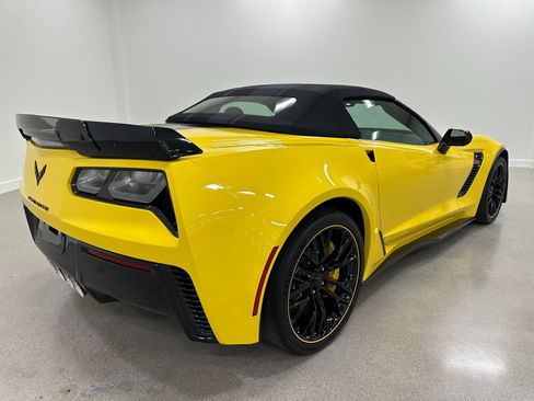 Used 2016 Chevrolet Corvette Z06 w/ C7.r Special Edition image 12