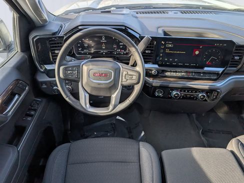 Certified 2024 GMC Sierra 1500 Elevation image 15