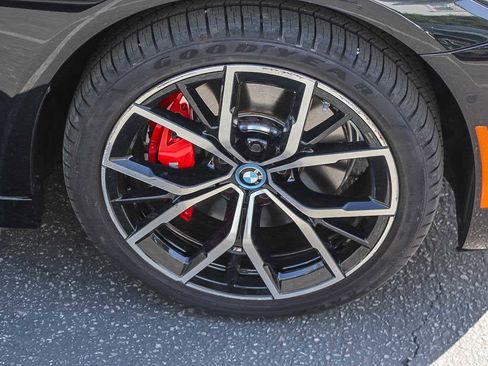 Certified 2023 BMW 530e w/ M Sport Package image 7