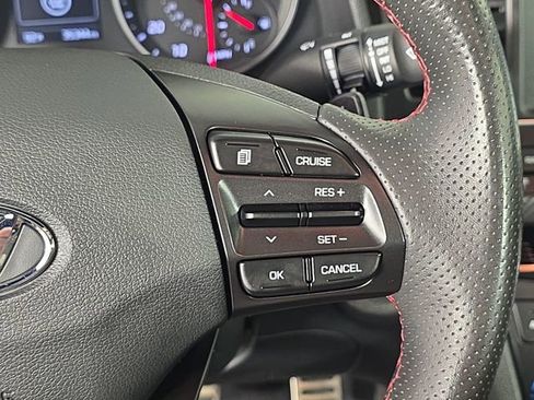 Used 2018 Hyundai Elantra Sport w/ Sport Premium Package 03 FWD image 31