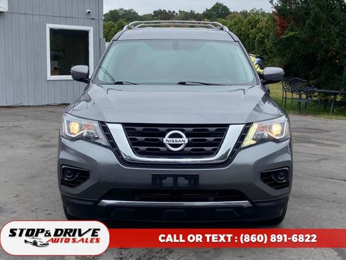 Used 2017 Nissan Pathfinder S image 8