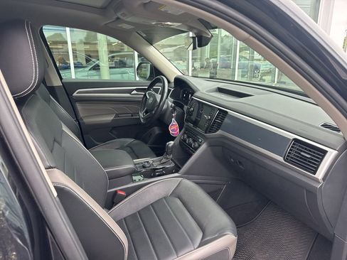 Used 2022 Volkswagen Atlas SEL Premium AWD/4WD image 8