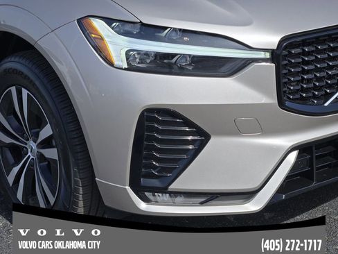 Certified 2025 Volvo XC60 B5 Core image 7