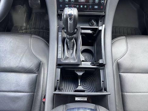 Used 2019 Ford Taurus Limited w/ Driver Assist Package FWD image 20