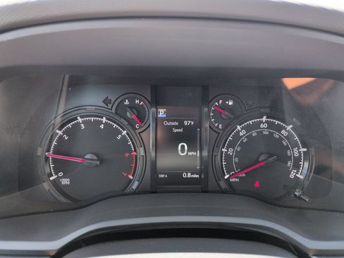 Certified 2024 Toyota 4Runner SR5 Premium w/ Moonroof Package AWD/4WD image 15