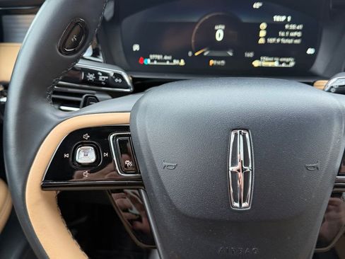 Used 2022 Lincoln Corsair Reserve w/ Equipment Group 201A image 15