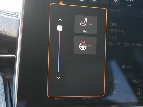 Used 2024 Jeep Compass Latitude image 18