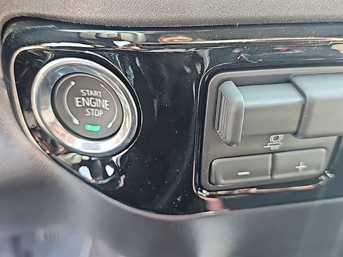 New 2026 GMC Sierra 1500 SLT AWD/4WD image 25