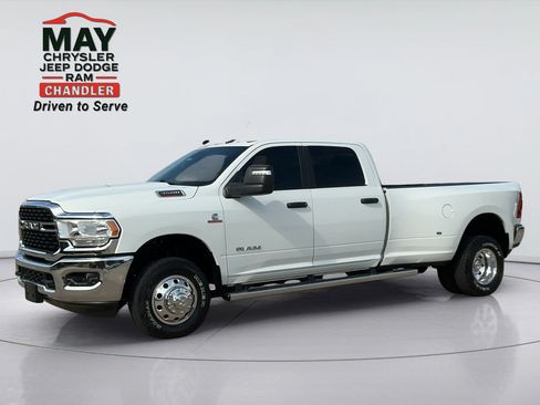 Certified 2024 RAM 3500 Big Horn AWD/4WD image 3