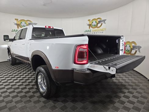 Used 2024 RAM 3500 Limited image 32