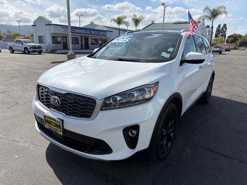 Used 2020 Kia Sorento EX image 4