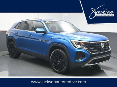 Used 2024 Volkswagen Atlas Cross Sport SE w/ Black Wheel Package