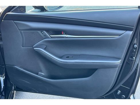 Certified 2022 MAZDA MAZDA3 s image 20
