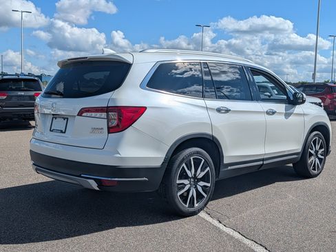 Used 2019 Honda Pilot Touring image 4