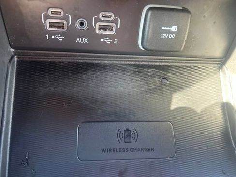 Used 2024 Jeep Grand Cherokee Altitude AWD/4WD image 30