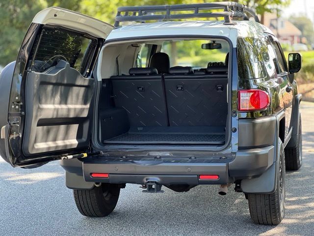 Used 2010 Toyota FJ Cruiser 4WD w/ Upgrade Pkg 2 image 30