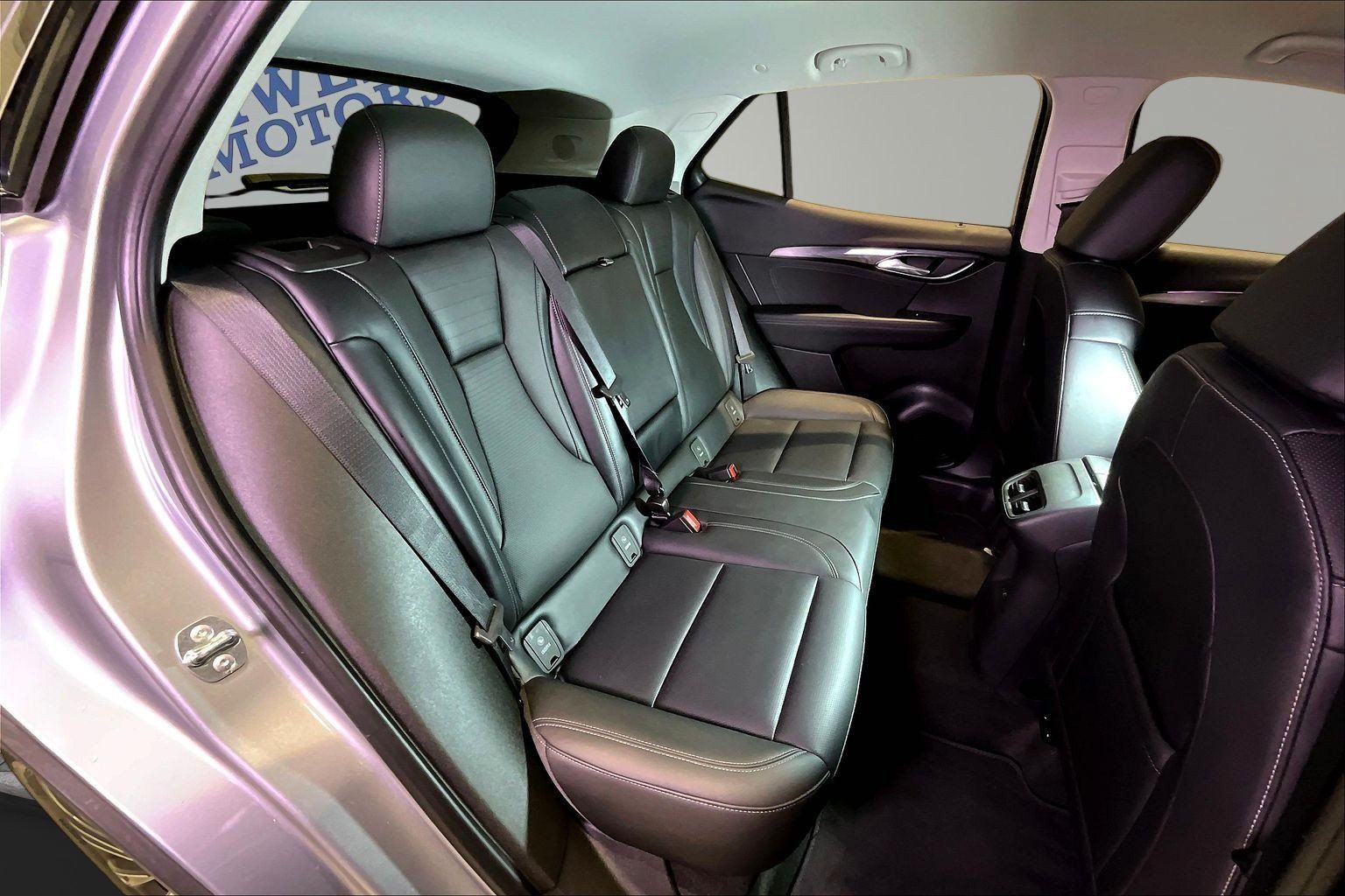 Used 2025 Buick Envision Preferred AWD/4WD image 24