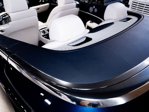 Used 2019 Rolls-Royce Dawn image 29