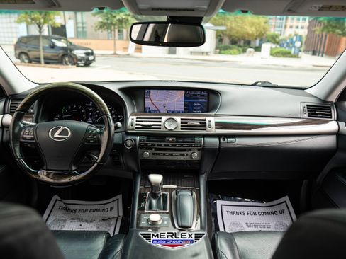 Used 2013 Lexus LS 460 AWD image 14