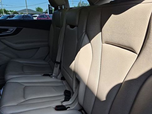 Used 2019 Audi Q7 2.0T Premium Plus w/ Premium Plus Package AWD/4WD image 30
