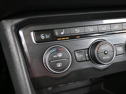 Used 2019 Volkswagen Tiguan SEL image 26