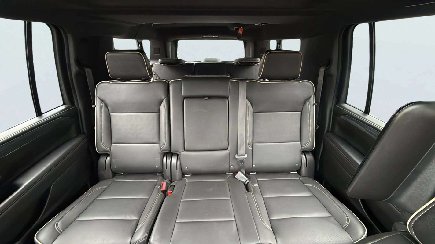 Used 2021 GMC Yukon XL SLT w/ SLT Premium Package AWD/4WD image 14
