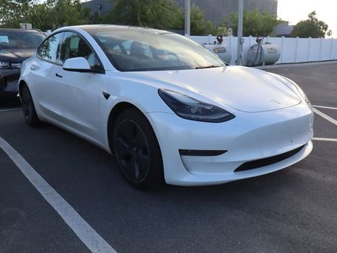 Used 2021 Tesla Model 3 Standard Range Plus RWD image 1