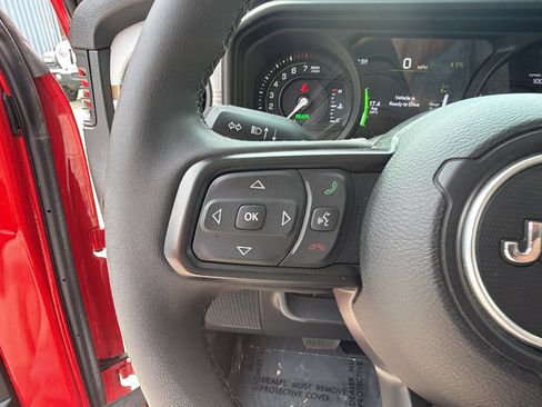 Used 2025 Jeep Wrangler Unlimited Sport S 4xe AWD/4WD image 27