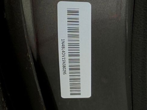 Used 2025 Nissan Altima 2.5 SV image 28