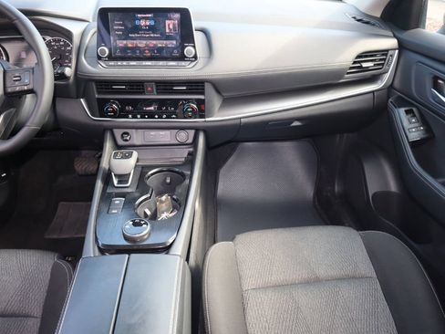 Certified 2025 Nissan Rogue SV AWD/4WD image 16
