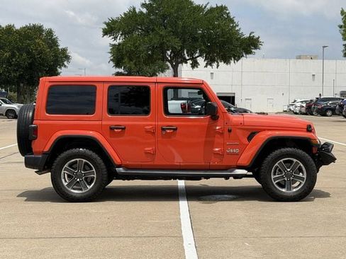 Used 2020 Jeep Wrangler Unlimited Sahara AWD/4WD image 3