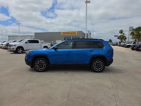 New 2026 Jeep Cherokee Laredo AWD/4WD image 11