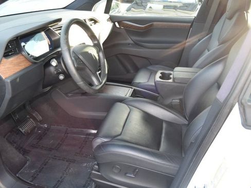 Used 2019 Tesla Model X 100D AWD/4WD image 16