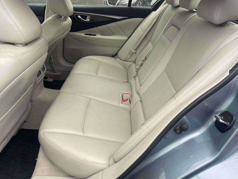 Used 2018 INFINITI Q50 Luxe w/ Essential Package (3.0T Luxe) image 6