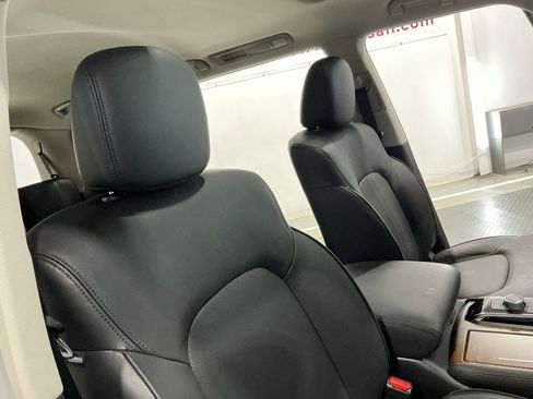 Used 2024 Nissan Armada SL w/ Captain's Chairs Package image 25