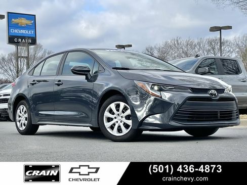 Used 2024 Toyota Corolla LE image 1