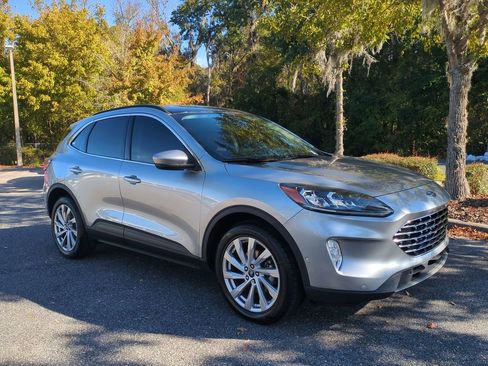 Used 2021 Ford Escape Titanium w/ Titanium Elite Package image 3