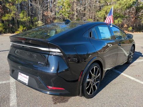 New 2026 Toyota Prius Plug-In Hybrid image 4