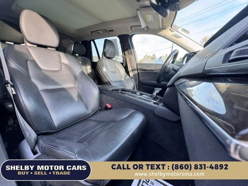 Used 2019 Volvo XC90 T6 Momentum w/ Advanced Package image 15