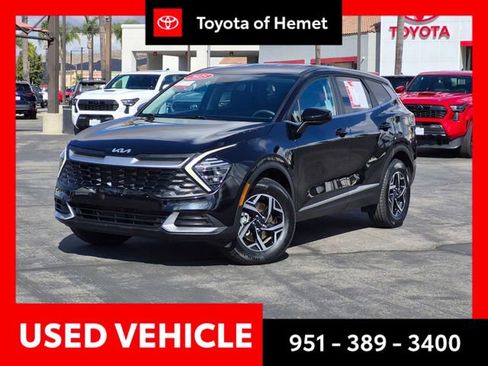 Used 2025 Kia Sportage LX AWD/4WD image 1