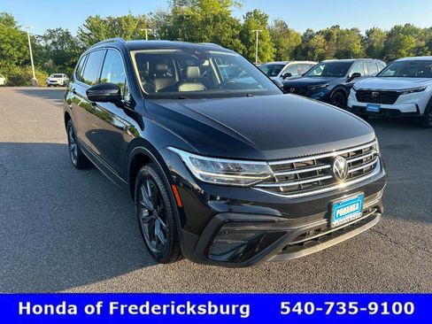 Used 2022 Volkswagen Tiguan SE image 8