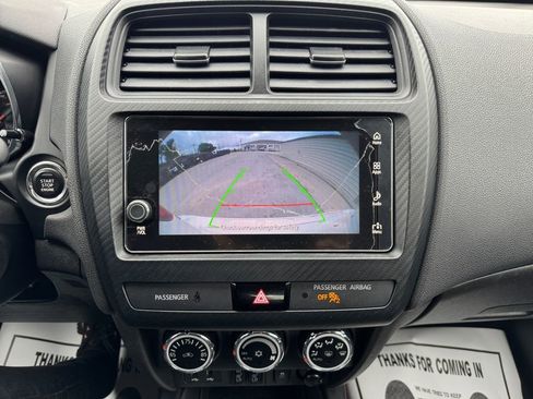 Used 2019 Mitsubishi Outlander Sport SE FWD image 18