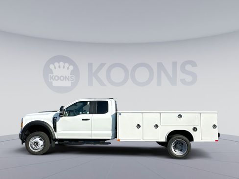 New 2026 Ford F450 XL w/ XL Chrome Package image 2