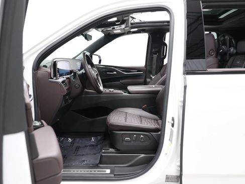 Used 2023 Cadillac Escalade Sport Platinum w/ LPO, ONYX Package RWD image 13