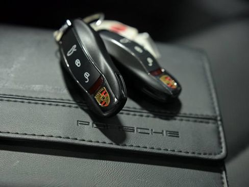 Used 2014 Porsche 911 Turbo S AWD/4WD image 57